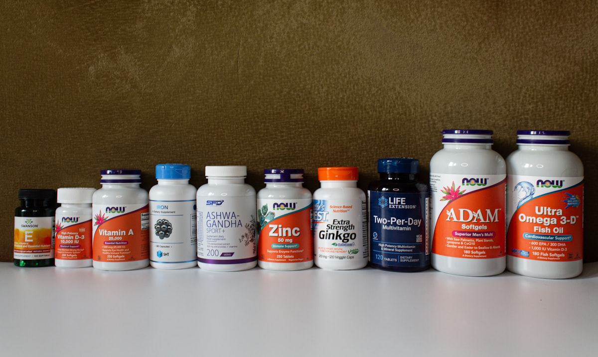 Men's nutritional guide and daily vitamins overview